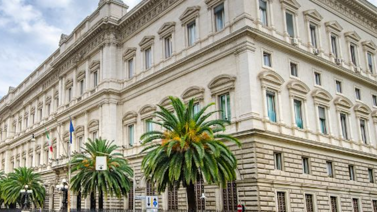 Banca d’Italia mette un “fermo” alle nuove operazioni di Recrowd