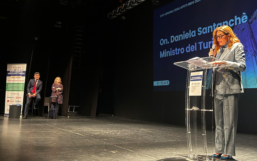 Stati generali affitti brevi 2025: resiste il contributo al Pil (41,7 mld), ma si contrae l’offerta