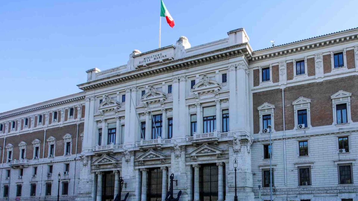 Planet smart city firma la riqualificazione smart dei circoli ufficiali della Marina italiana