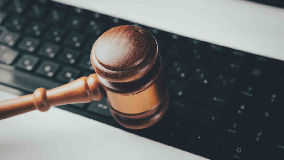 La piattaforma legal di Ai generativa Harvey arriva a Milano